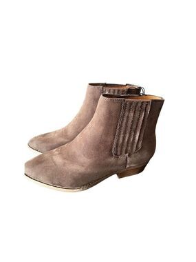 Western Boots Universal Thread Dark Taupe (Dark Brown) Size 8 wide